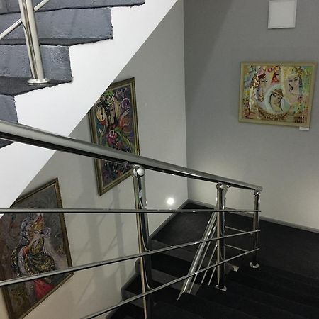 Jules Verne Hostel Ташкент Екстер'єр фото