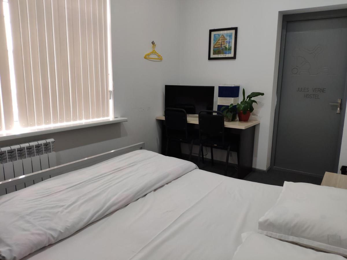 Jules Verne Hostel Ташкент Екстер'єр фото