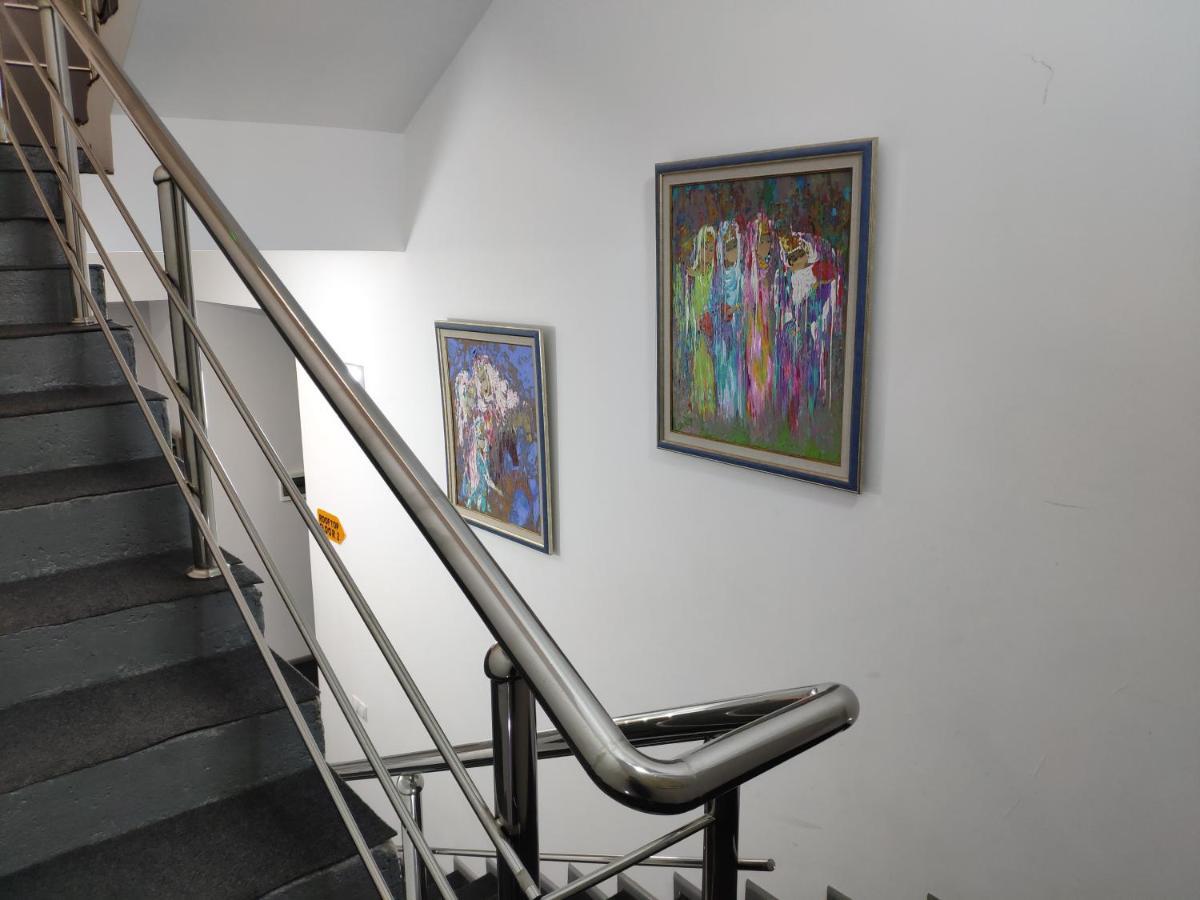 Jules Verne Hostel Ташкент Екстер'єр фото
