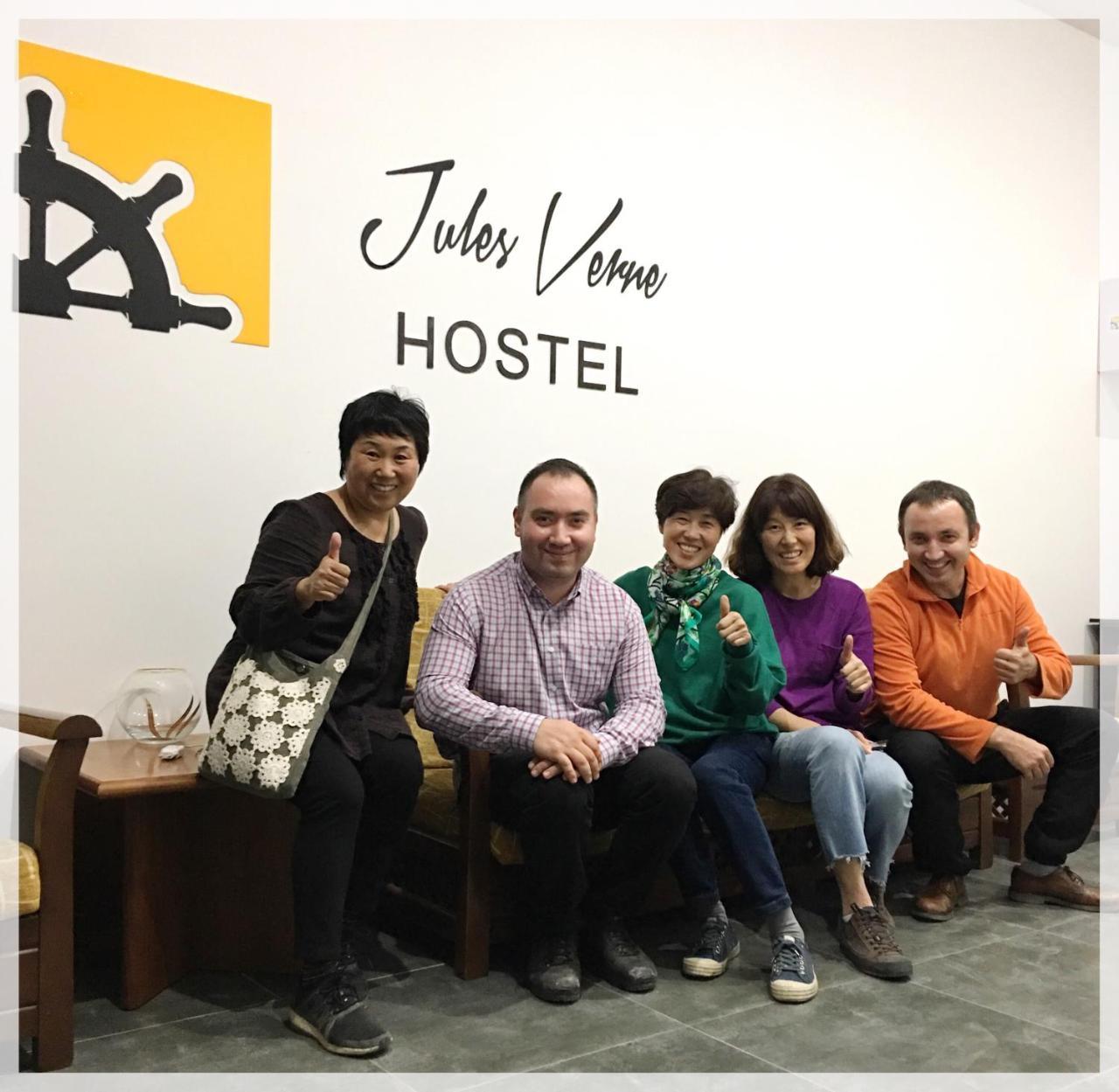 Jules Verne Hostel Ташкент Екстер'єр фото